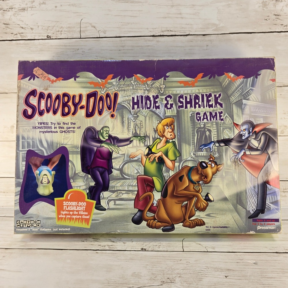 Scooby-Doo Hide & Shriek Board Game 2003 Pressman Cartoon Network Flashlight